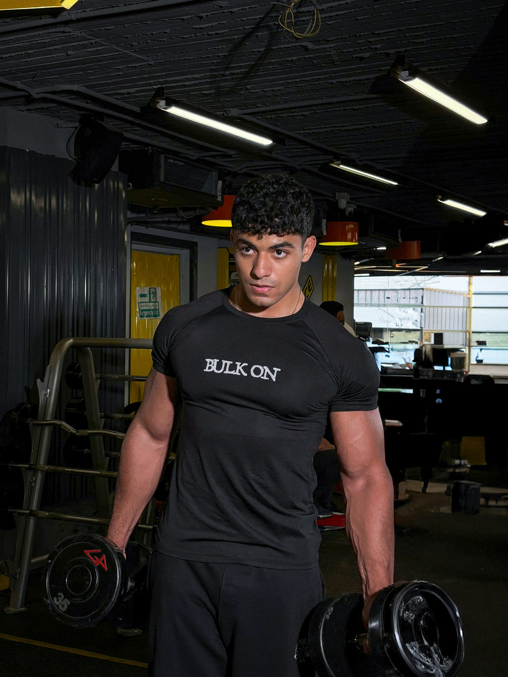 BLACK COMPRESSION T-SHIRT