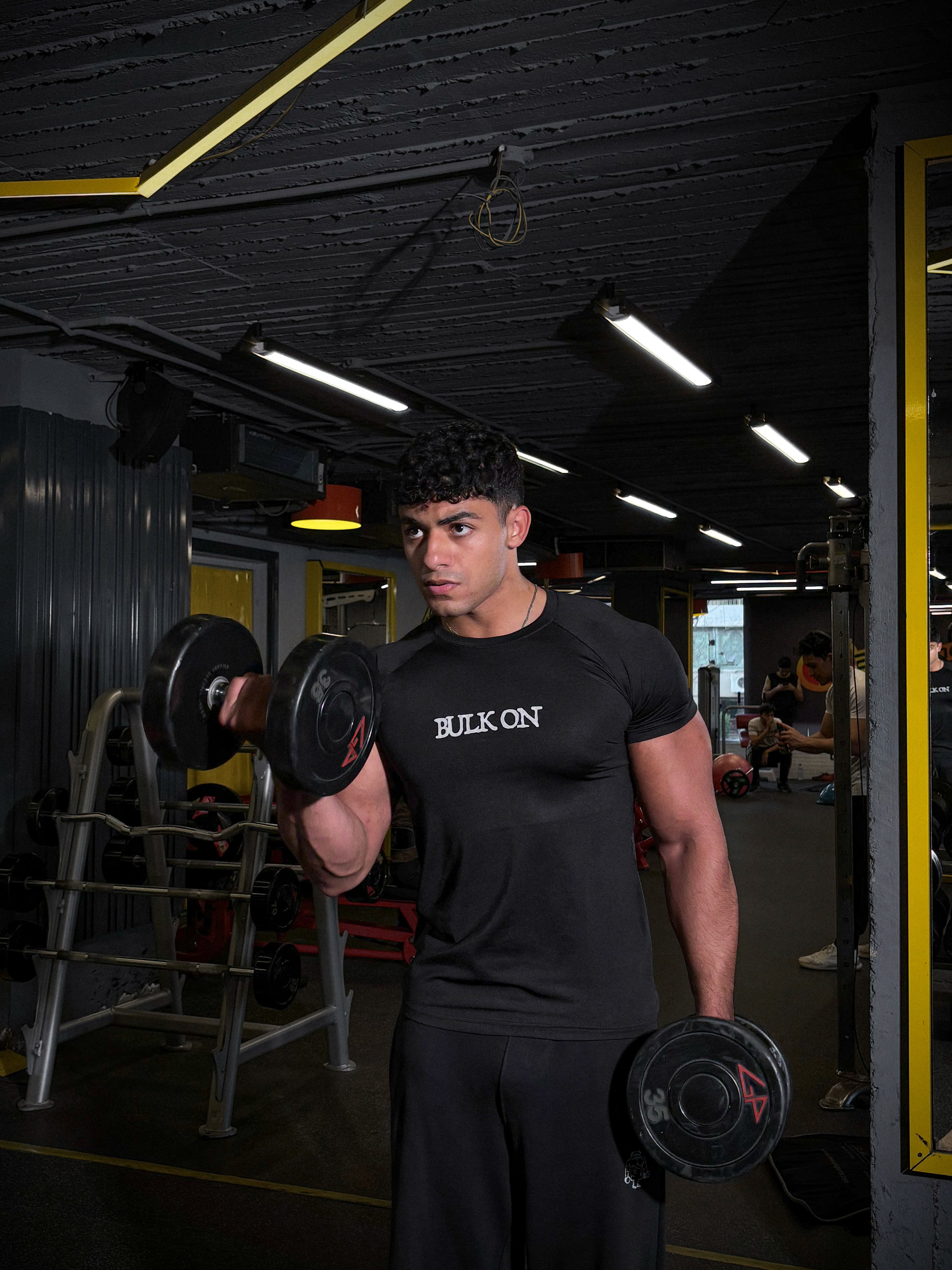 BLACK COMPRESSION T-SHIRT